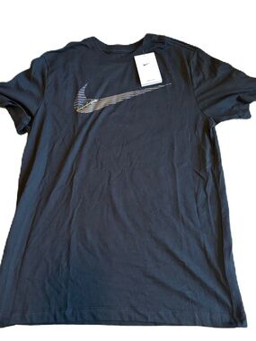 Nike Men’s Black Short-Sleeve T-Shirt Gold-Trim Swoosh NEW Medium Dri-Fit